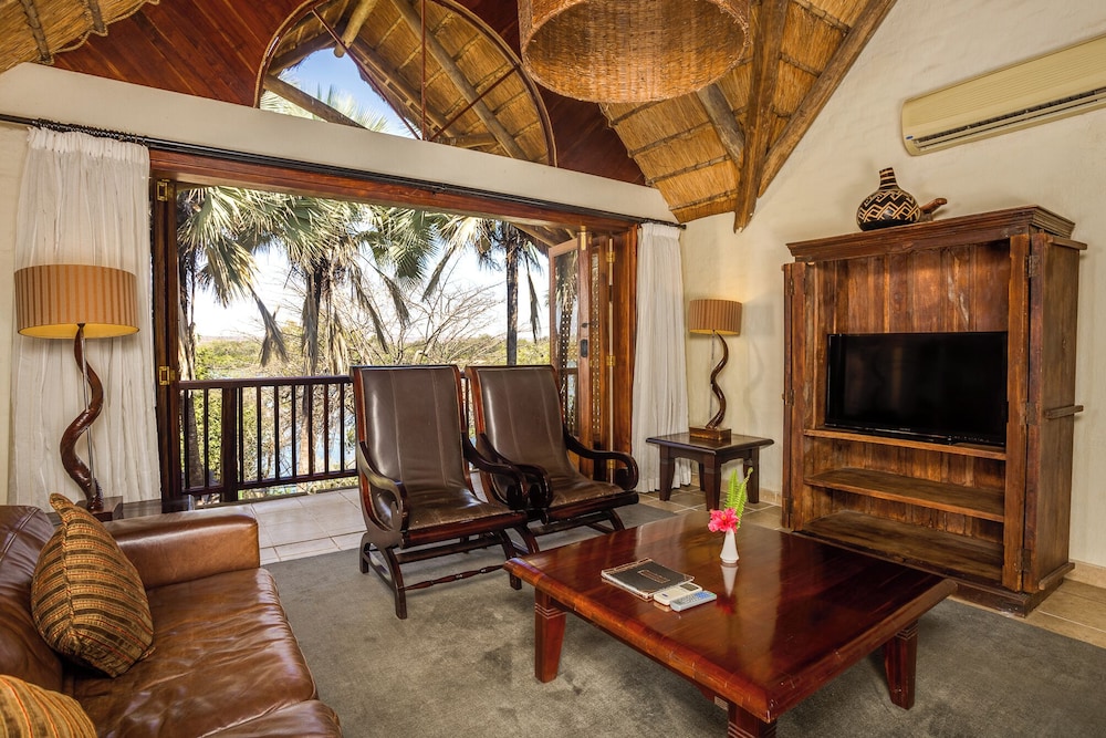 The David Livingstone Safari Lodge & Spa 30/50