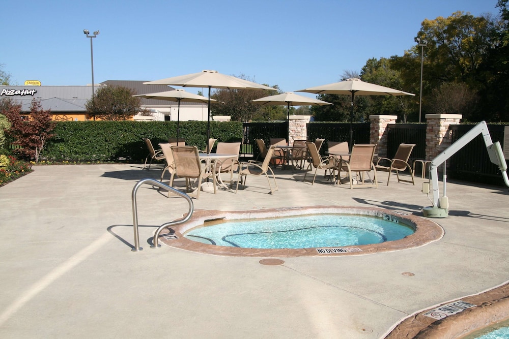 Hampton Inn Sulphur Springs 3/62