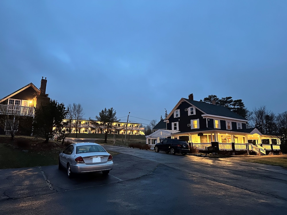 Ceilidh Country Lodge 35/48