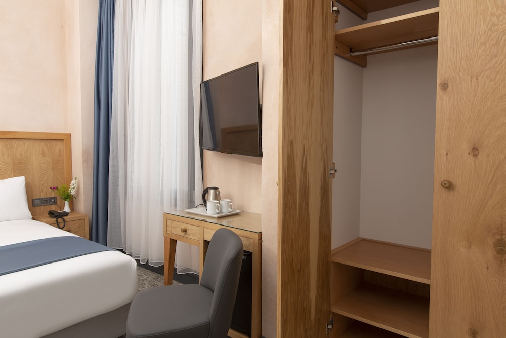 Premist Hotel Taksim 50/50