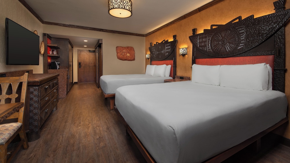 ROOM, 2 QUEEN BEDS, RESORT VIEW, ACCESSIBLE