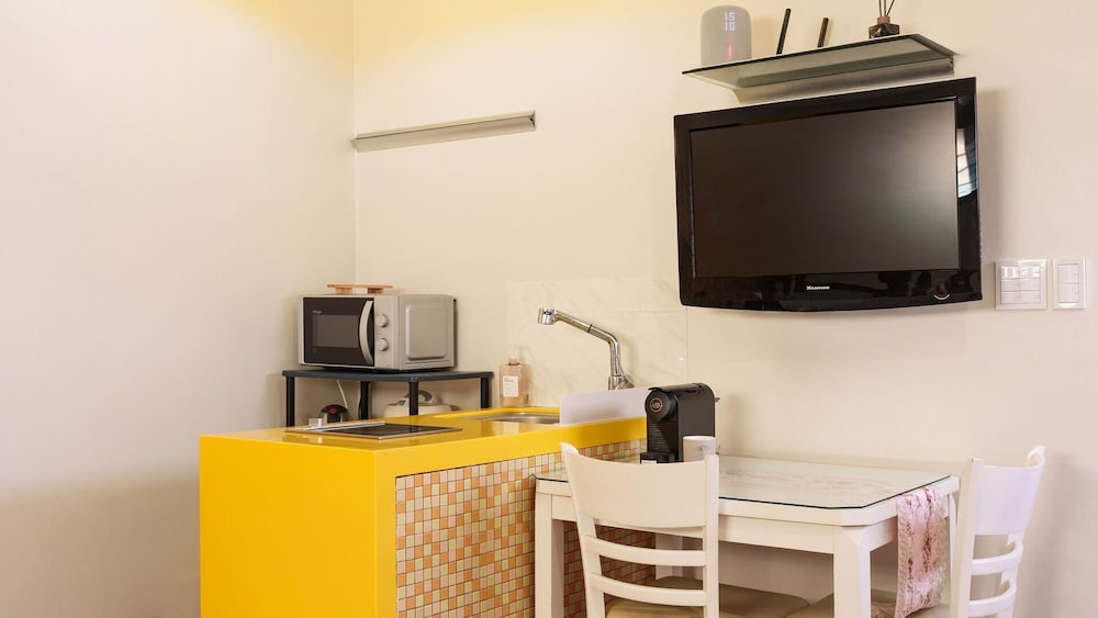 Hongcheon Lime Orange Pension 38/49