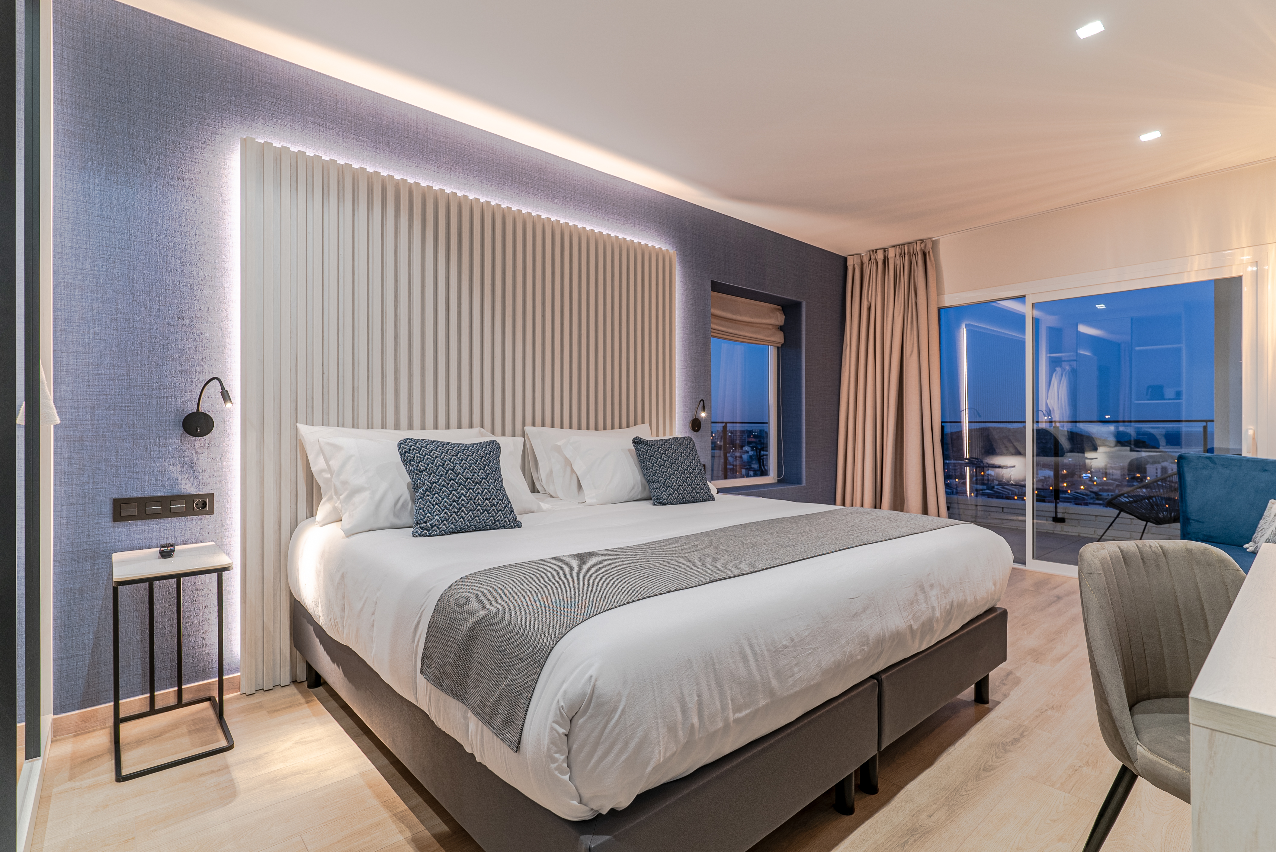 Deluxe, Suite