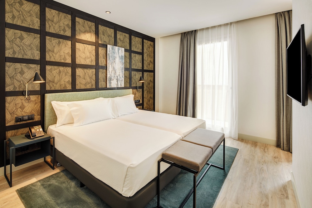 CLASSIC, TWIN BEDS