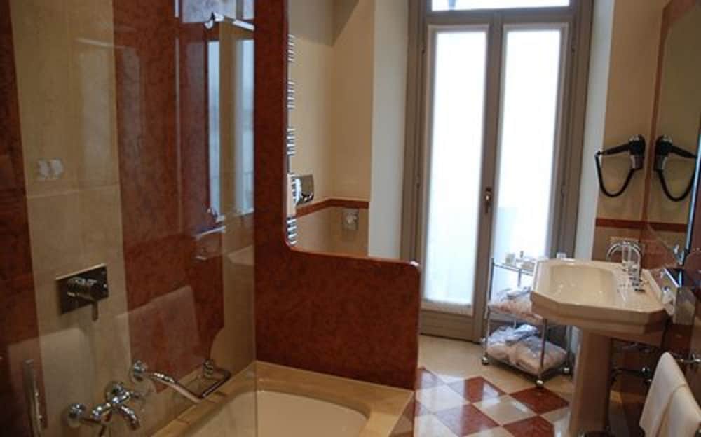 Hotel Villa Flori 22/73