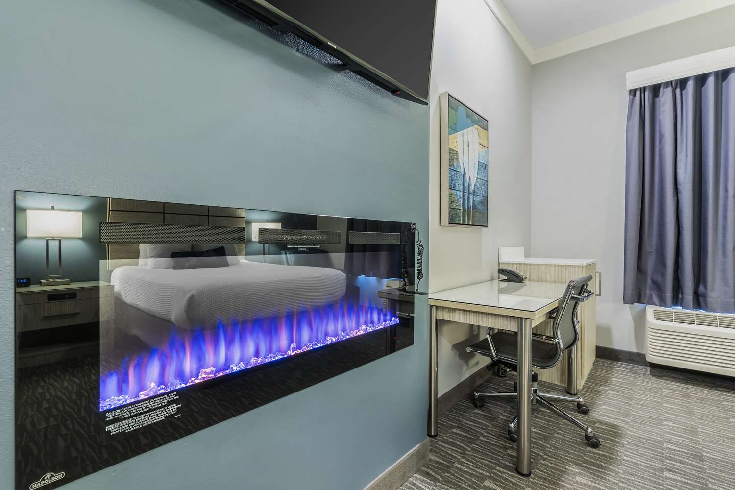 غرفة بسرير كينج مع أريكة، Hotel Peppertree Bend, BW Premier Collection 4/5