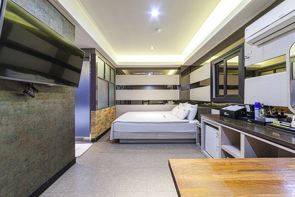 Busan Station Popcorn Hotel 33/67