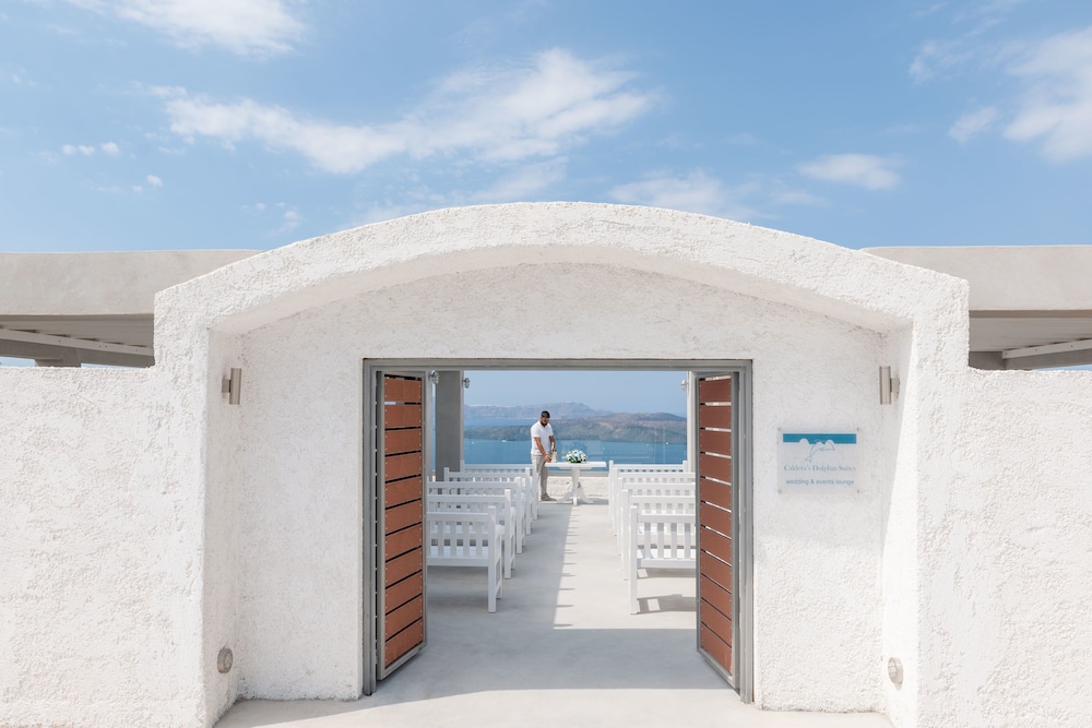 Calderas Dolphin Suites in SANTORINI