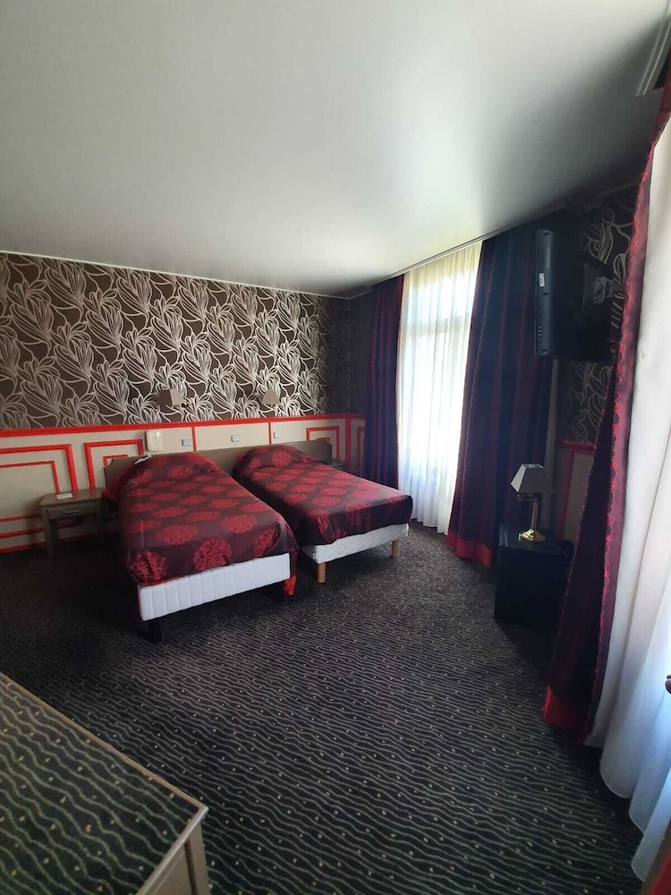 Le Grand Hôtel de Valenciennes 45/71