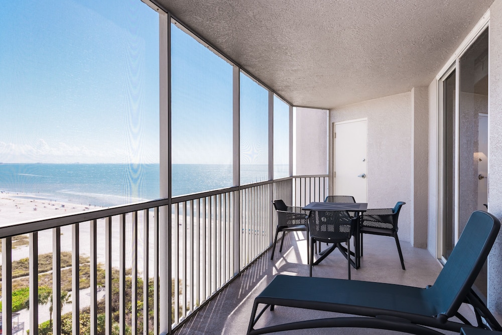 Diamondhead Beach Resort and Spa 18/43