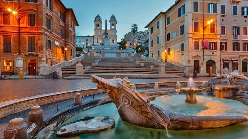 B&amp;B Vatican's Keys 40/43