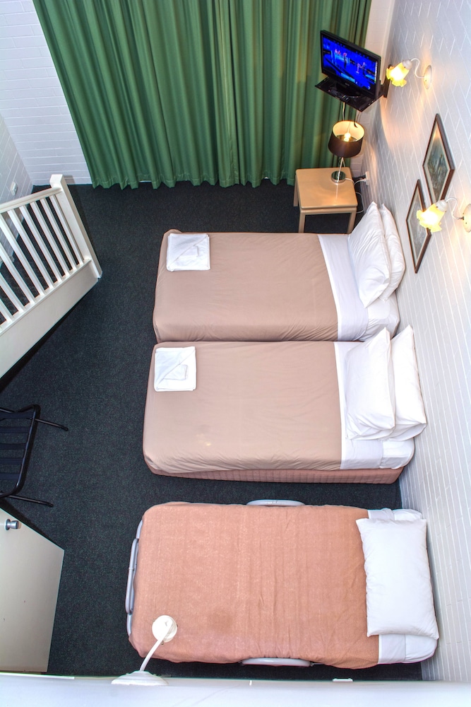 Alexander Motor Inn & Apartments 40/60