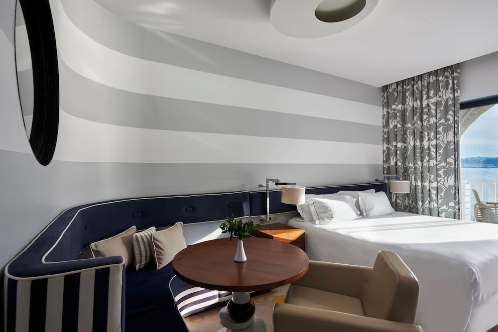 غرفة حصرية سوبيريور بسرير مزدوج بإطلالة على البحر