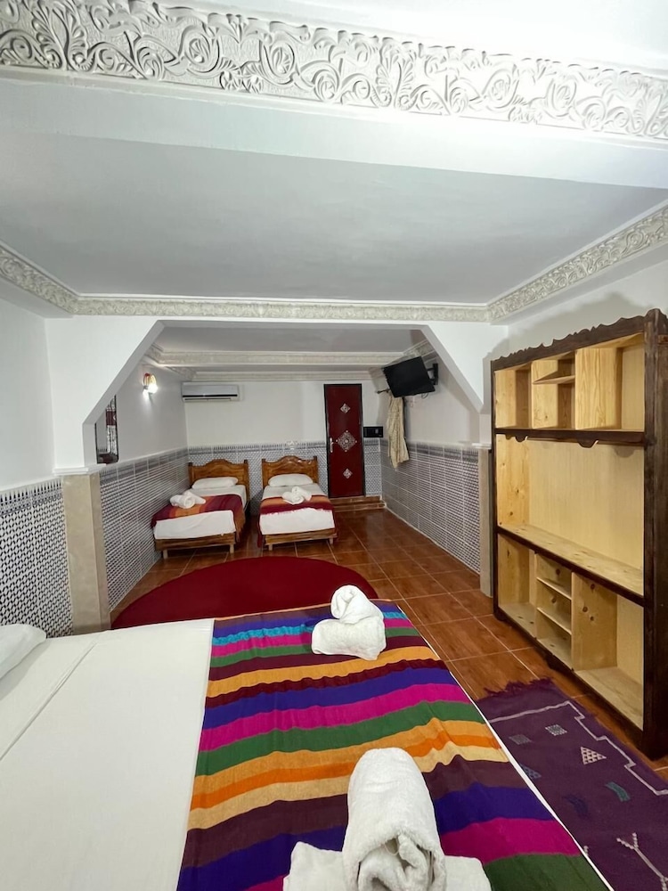 La Casa Espanyola 10/50