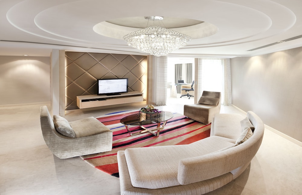 Dorsett Grand Subang 38/64