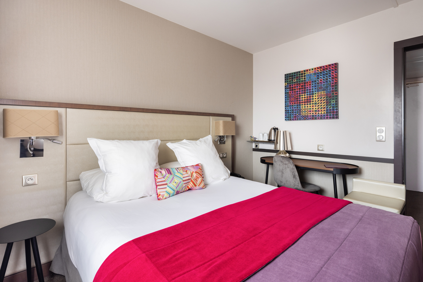 غرفة كلاسيكية بسرير مزدوج أو سريرين منفصلين، Paris Neuilly Hotel 2/6