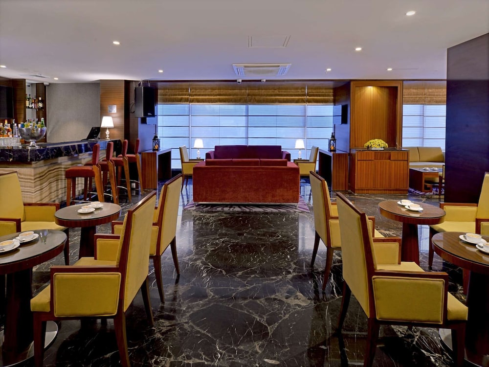 Golden Sarovar Portico 42/59