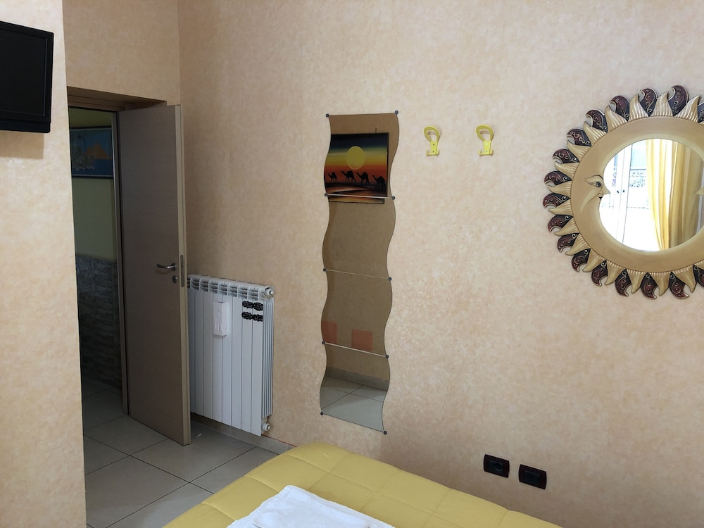 B B Quattro Palazzi Napoli 4/48