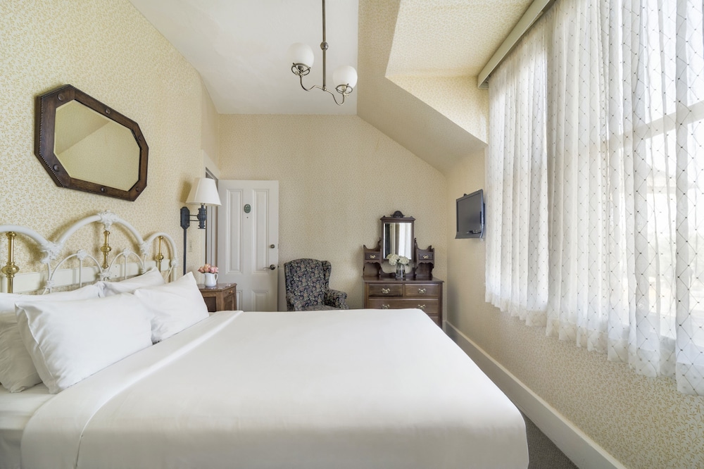 Gosby House Inn A Four Sisters Inn 15/57
