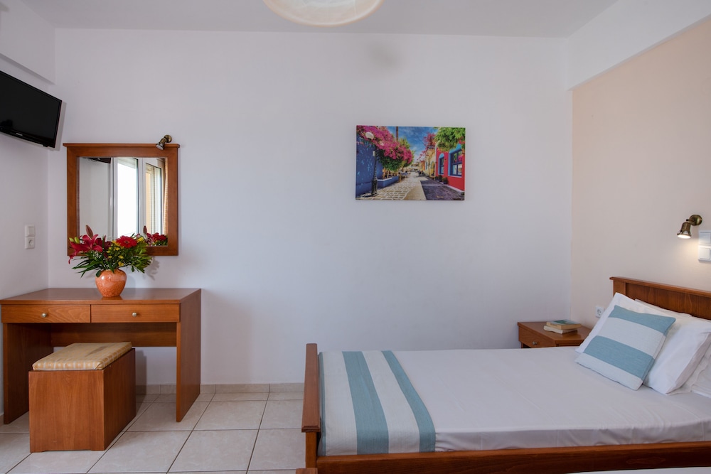 SUNRISE APARTMENTS CRETE 13/50