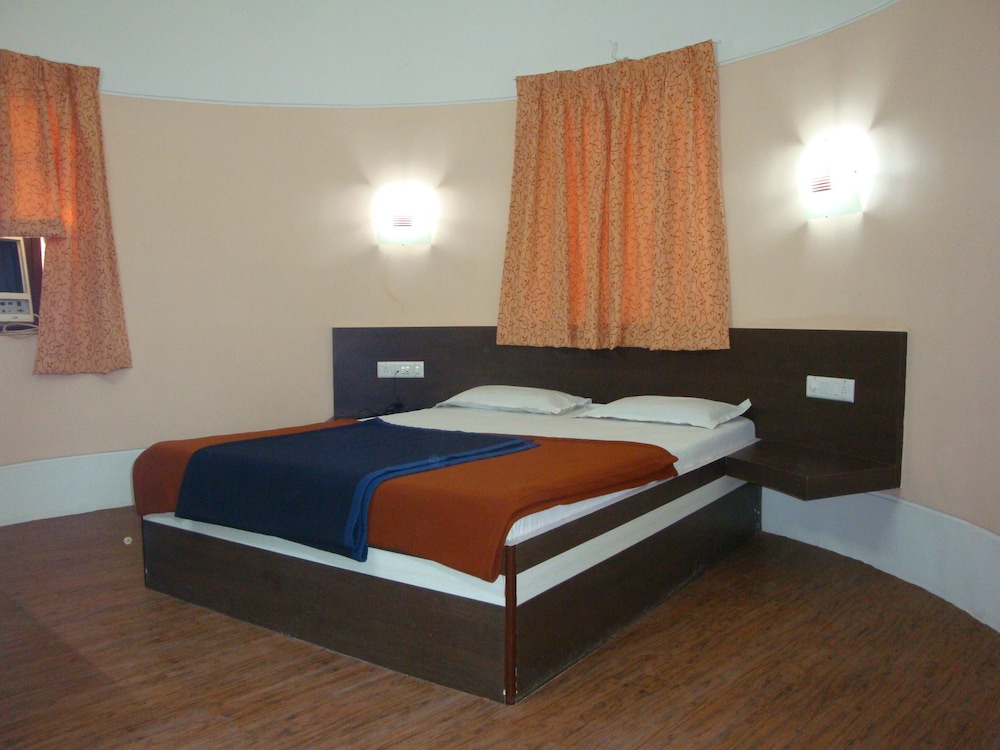 Hotel Tapovan 5/27