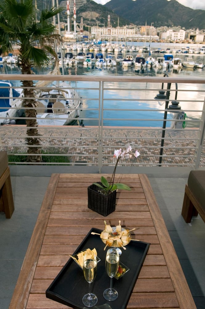 Marina Place Resort 35/51