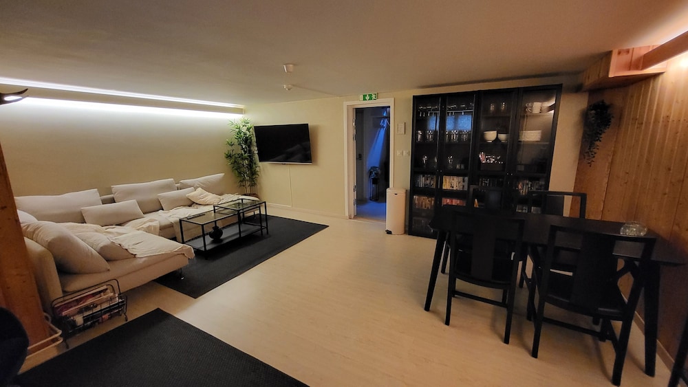 Hotell Zlafen Bed And Breakfast 26/46