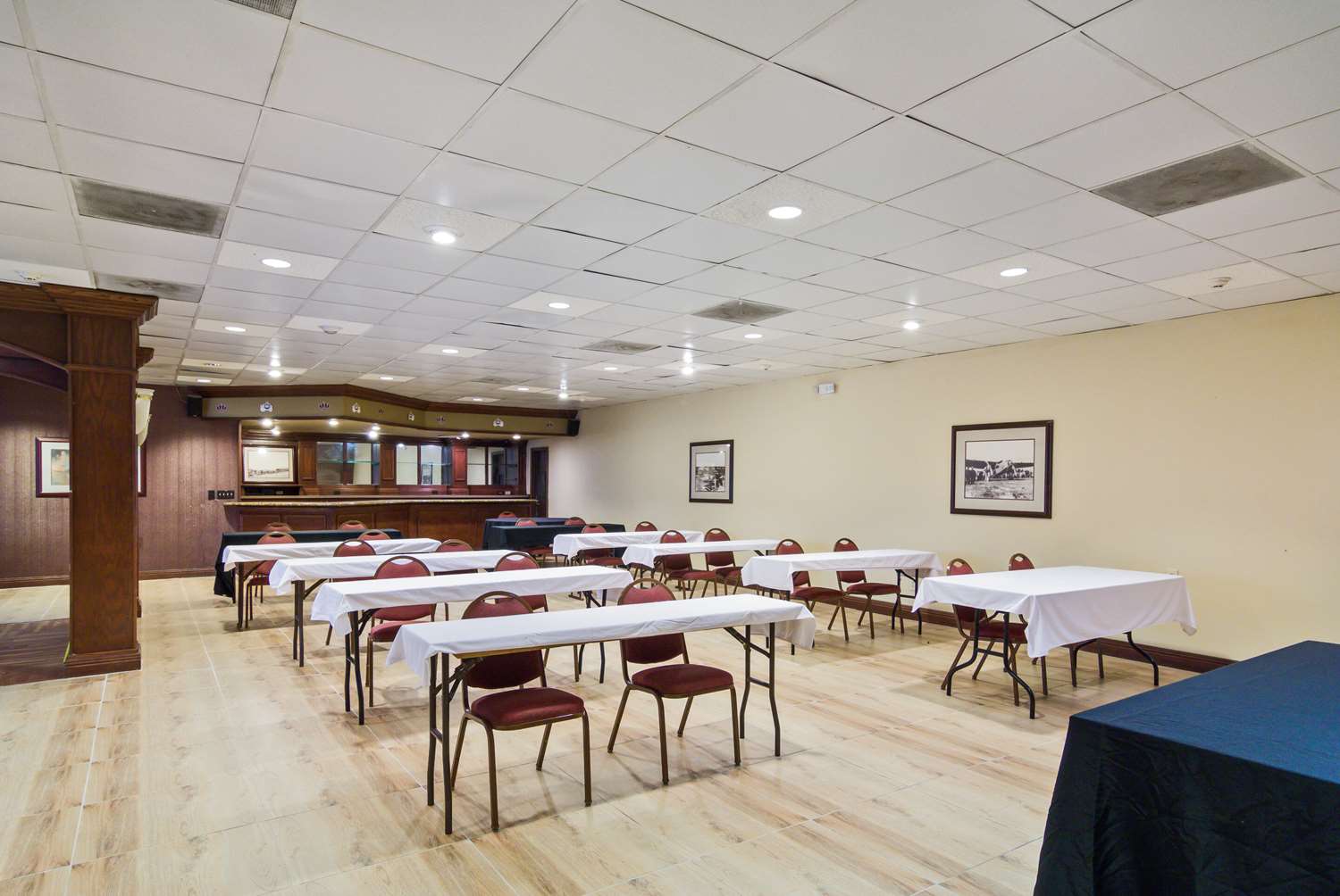 Stayable Suites Jacksonville West 21/45
