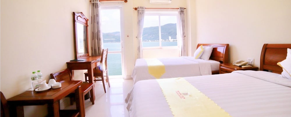 Hoang Yen Canary Hotel 13/66