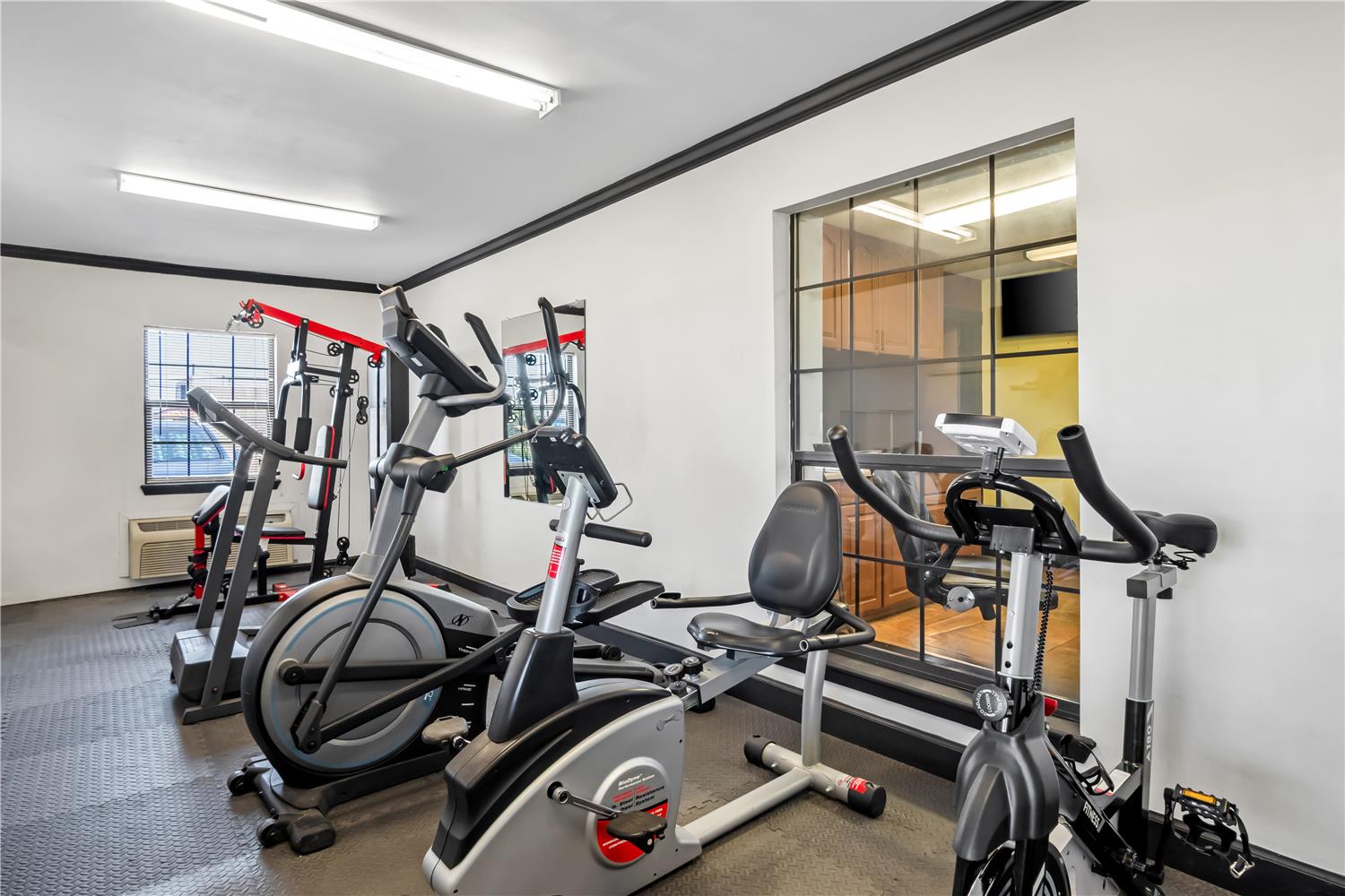 Americas Best Value Inn Midlothian Cedar Hill 17/31