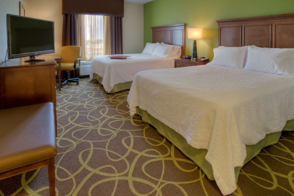 Hampton Inn And Suites Rochester/Henrietta 15/60