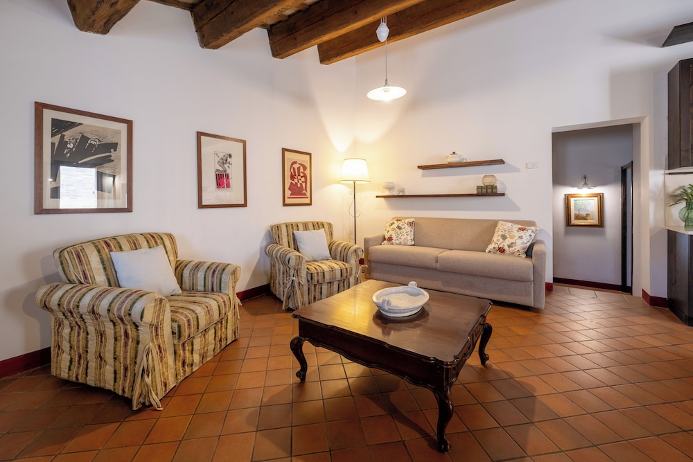 Castello Di Montegridolfo Spa Resort 58/89