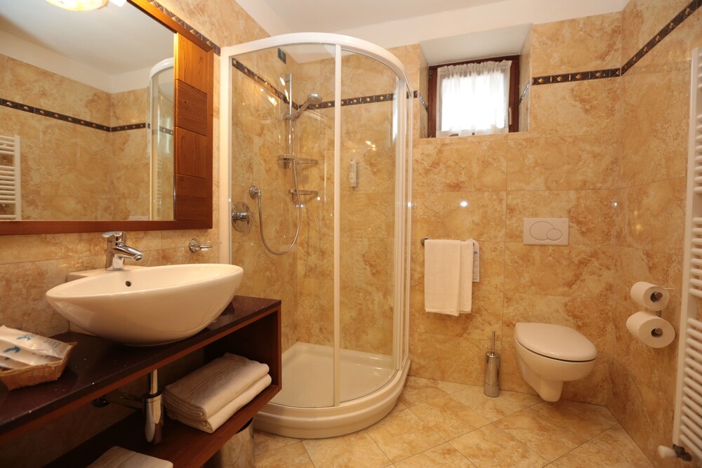 ADLER MERYEM wellness hotel 59/63