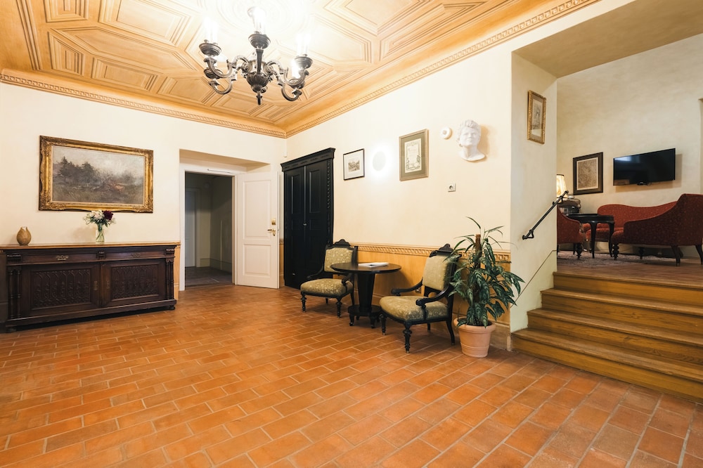 Hotel Latran 38/52