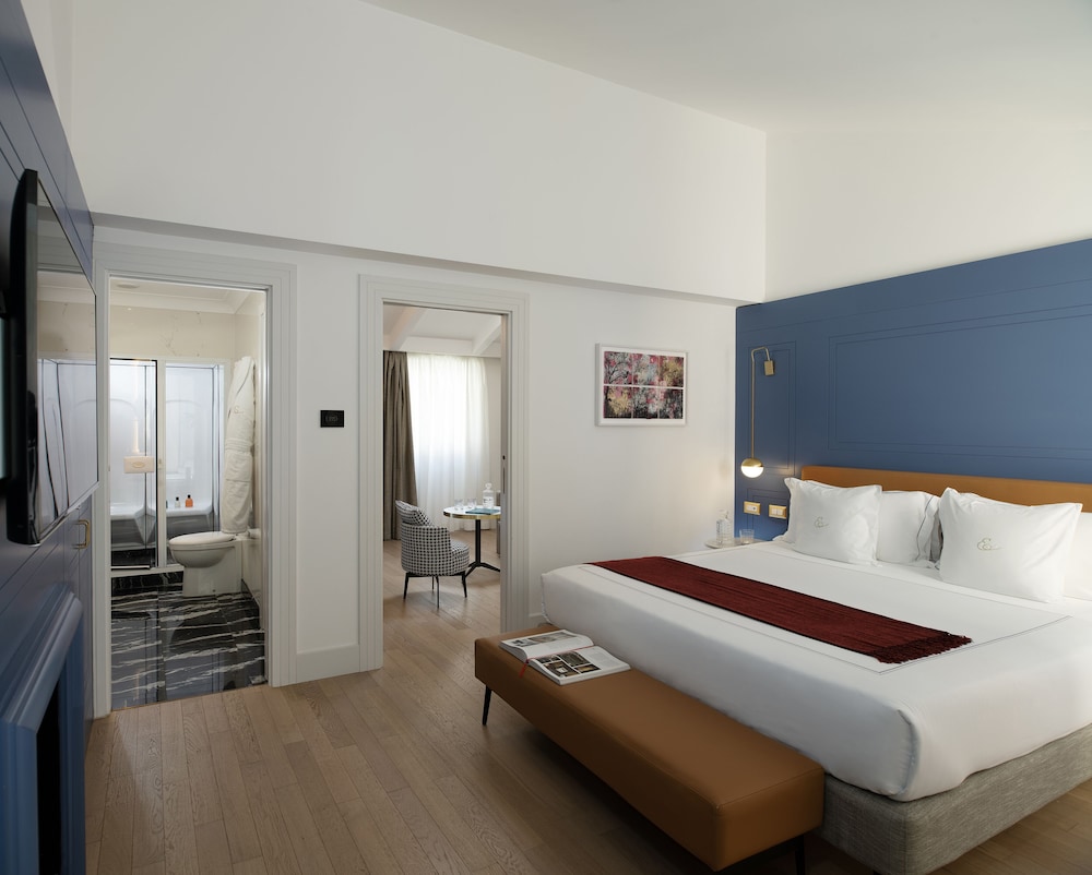 SUITE, PRIVATE SPA, SEPARATE BUILDING