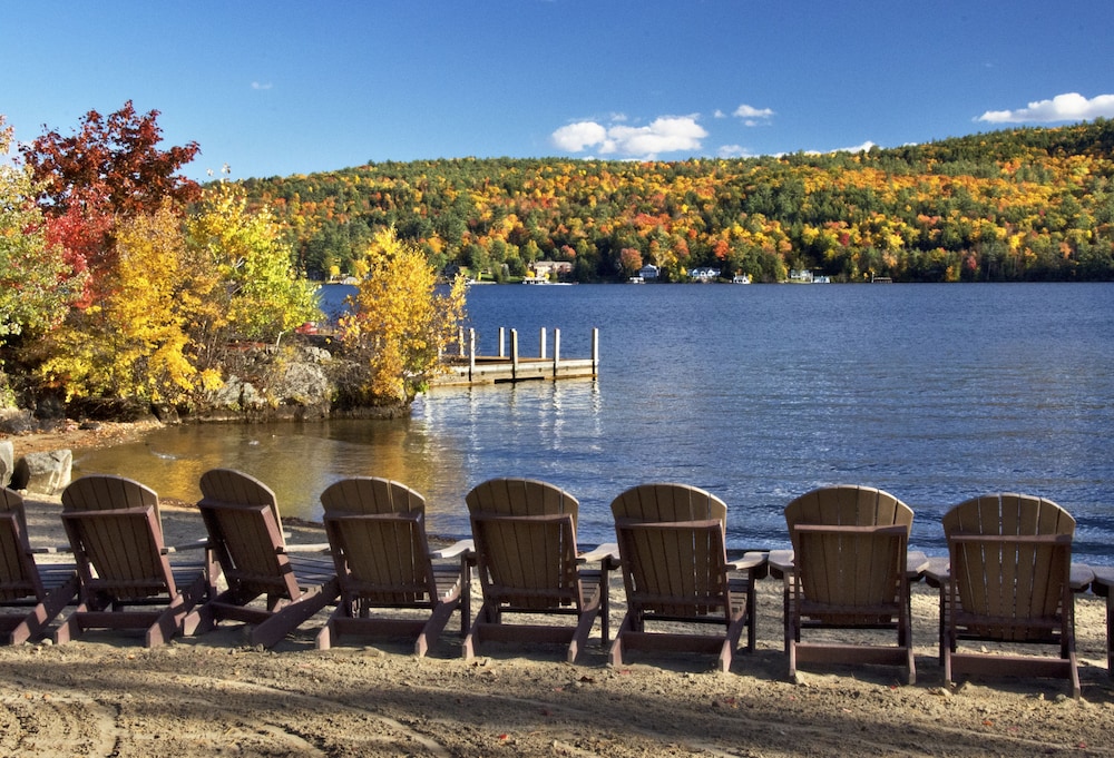 The Lodges at Cresthaven 7/60