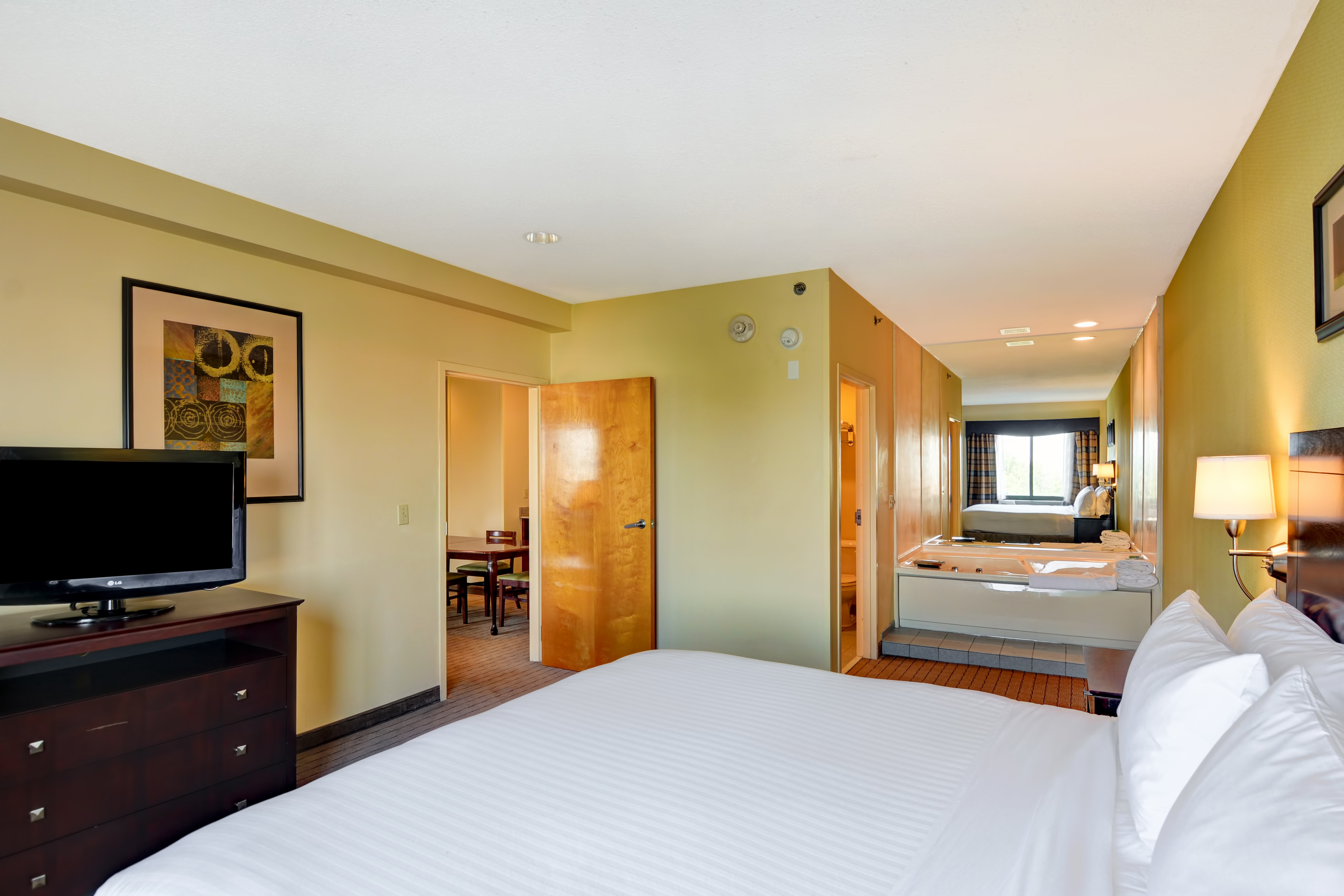 Holiday Inn Express Boston 23/63