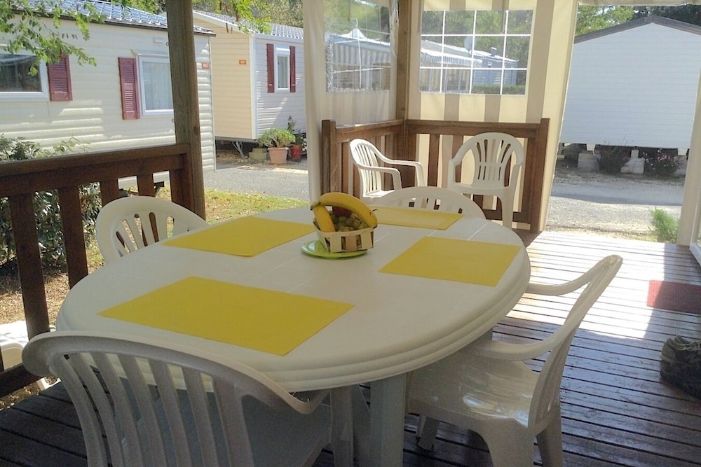 Camping La Pignade 48/50