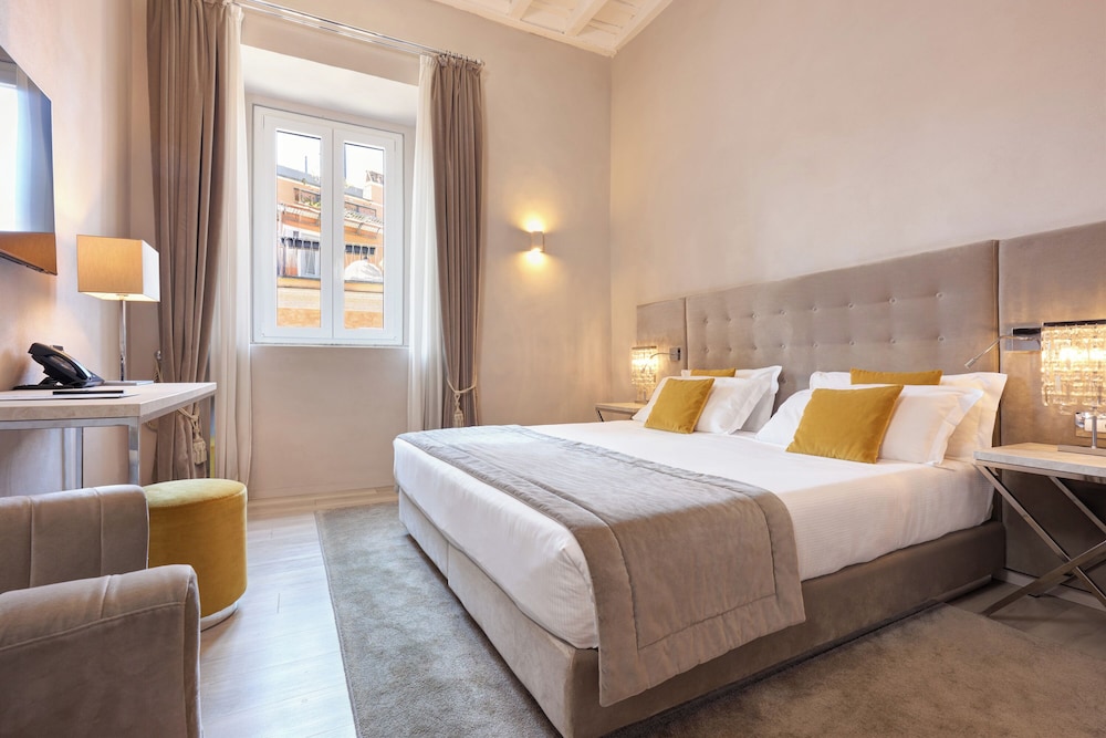 Terrace Pantheon Relais 24/71