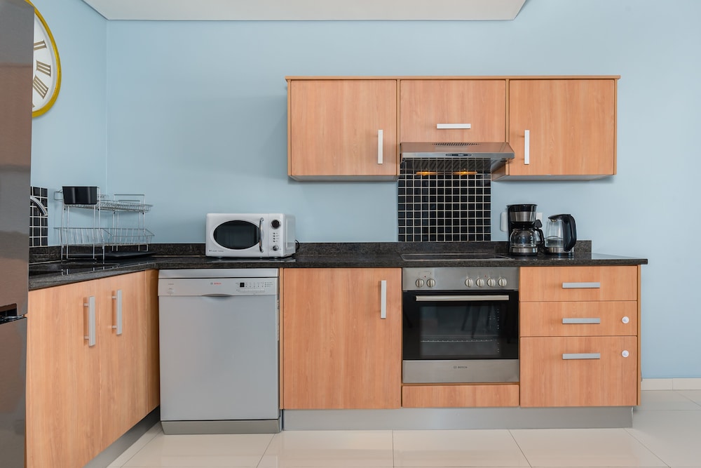 Infinity Self-Catering Apartments 6/50