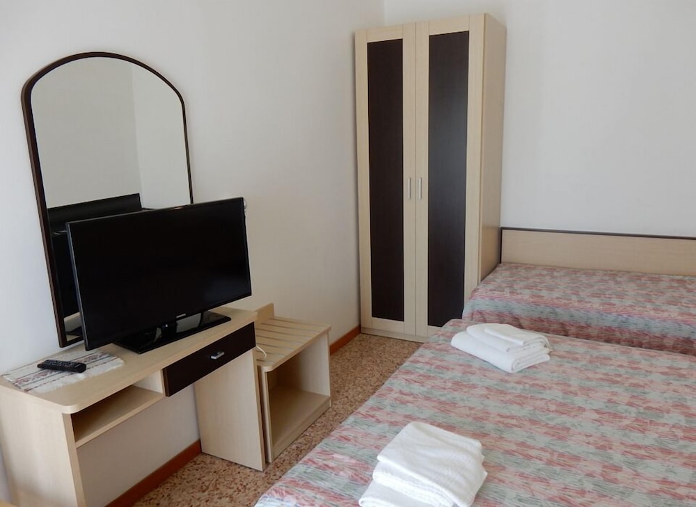 Hotel Saponi 33/42