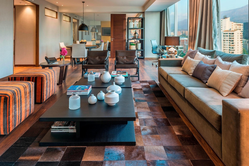 Renaissance Santiago Hotel 46/62