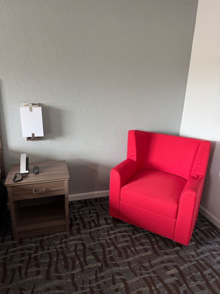 Regency Inn And Suites Nashville 8/13
