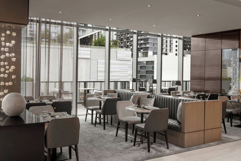 Element Miami Brickell 29/40