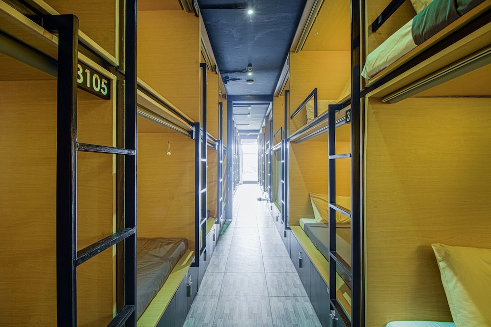 My Studio Hotel Juanda Airport - Hostel 12/17
