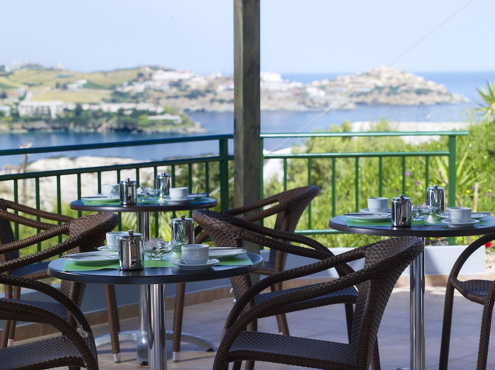 Erivolos Hotel Apartments 25/36