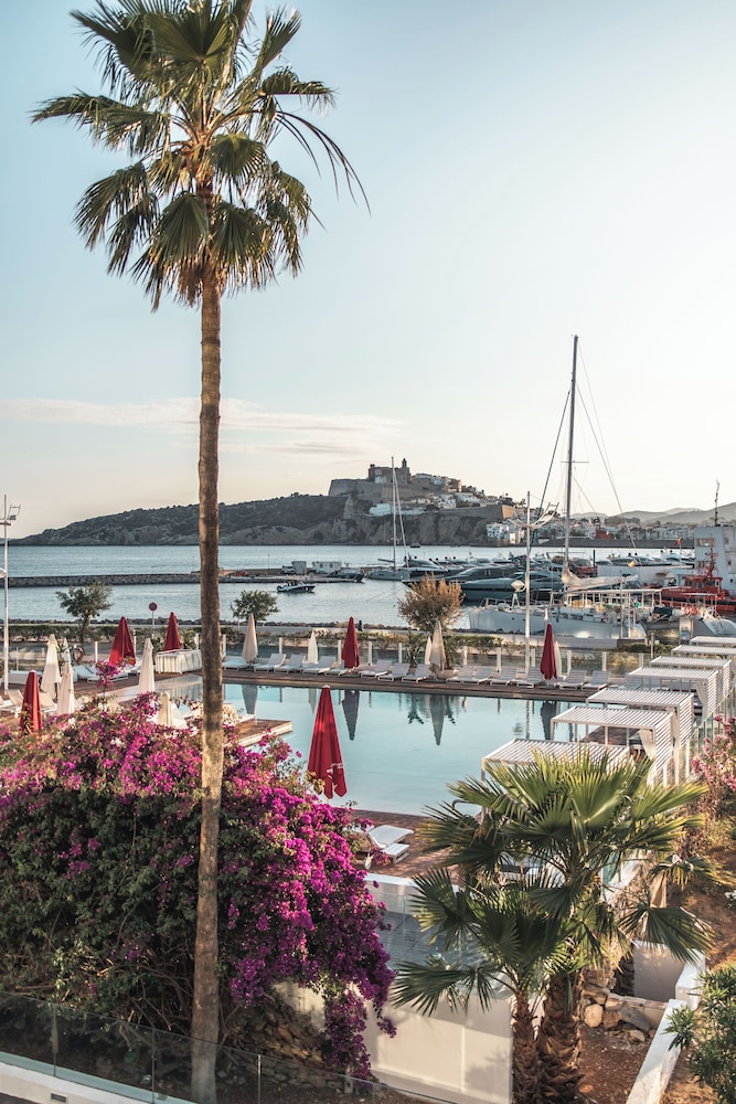 Ibiza Corso Hotel & Spa 47/49