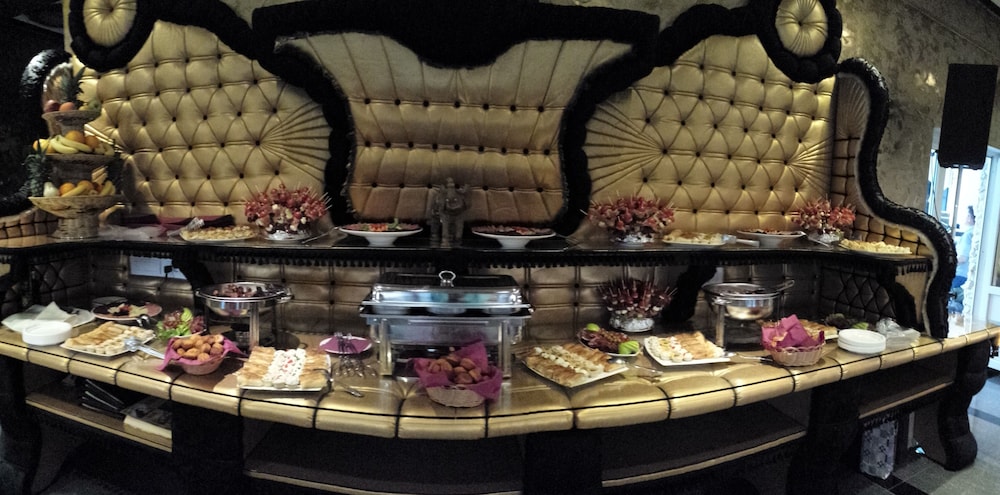 Bali Colosseum Hotel 18/50
