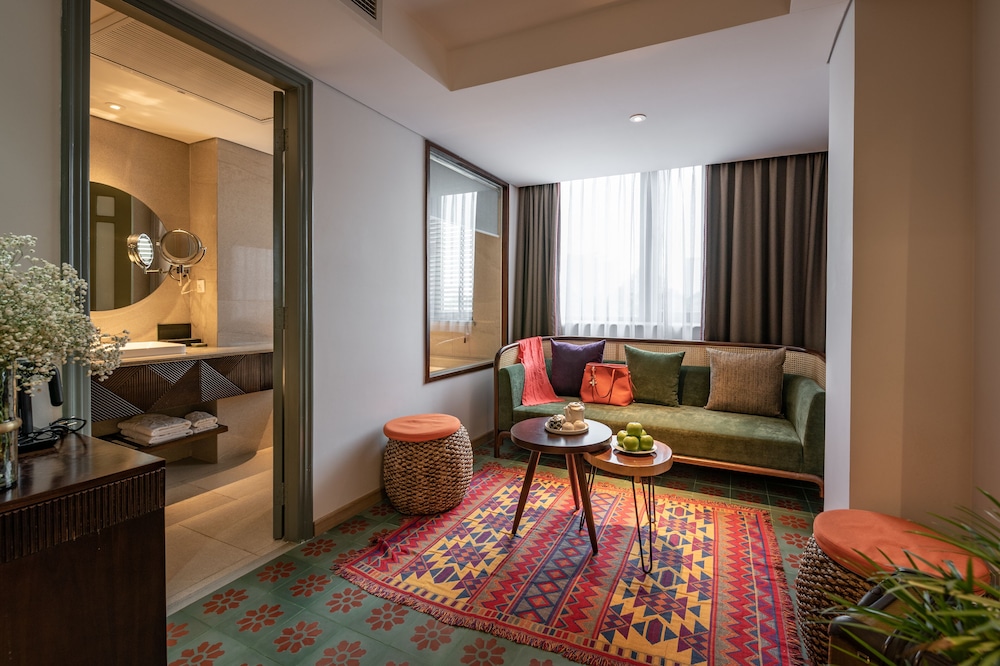 Au Lac Center Hotel 28/50