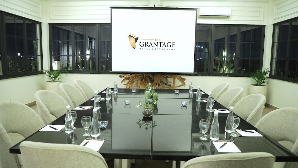 The Grantage Hotel and Sky Lounge 36/50